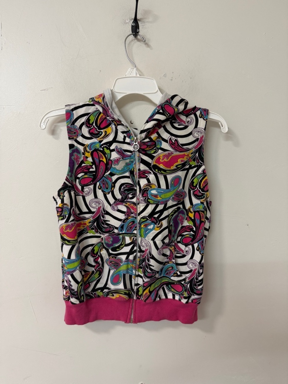 Sleeveless Zip Hoodie in Multi-Color Paisley Print Y2K